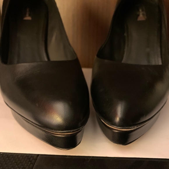 Calvin Klein Italic Collection Leather Platforms Heels - Picture 10 of 10